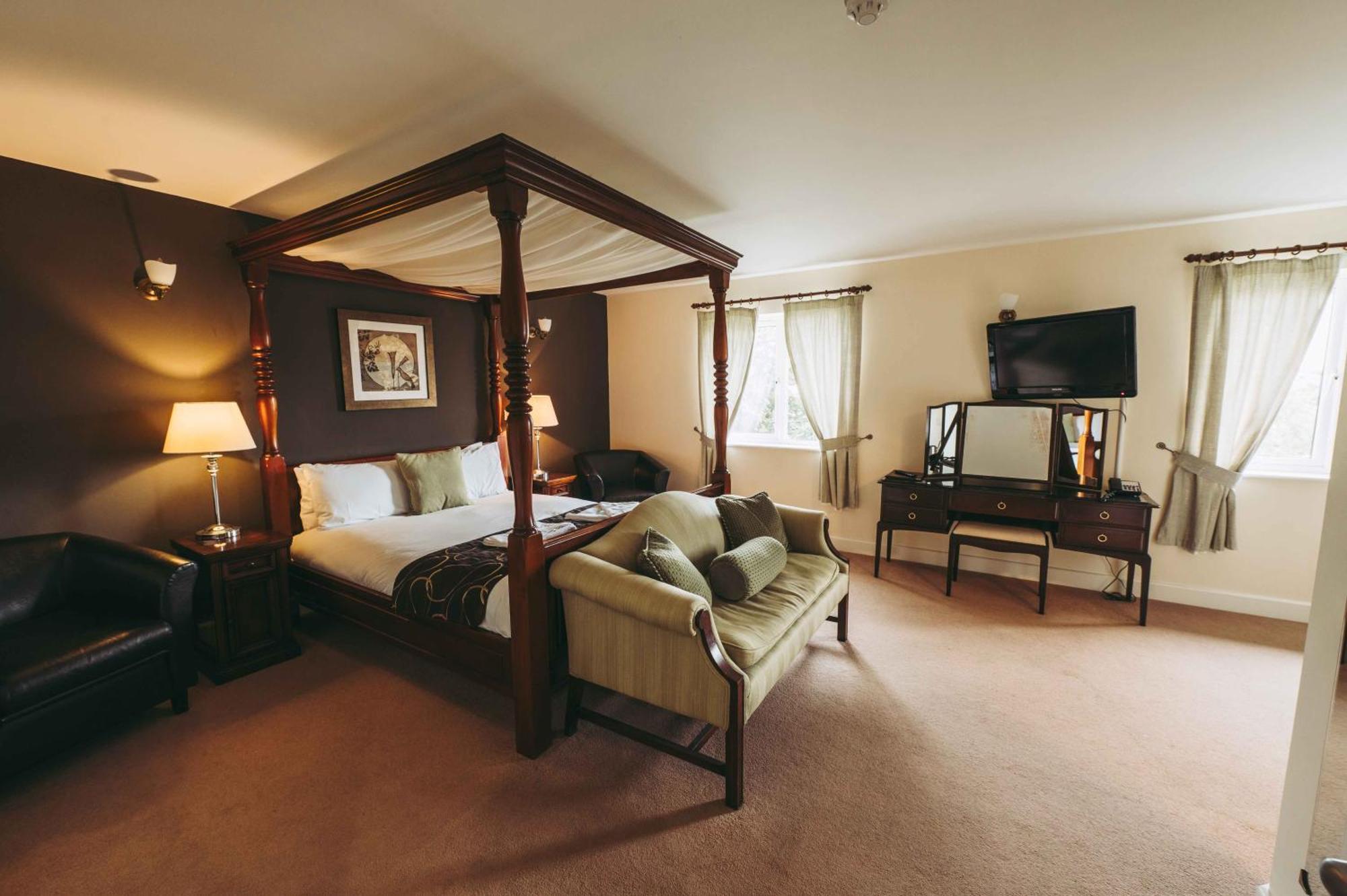 The Grange Brent Knoll Hotel 3*