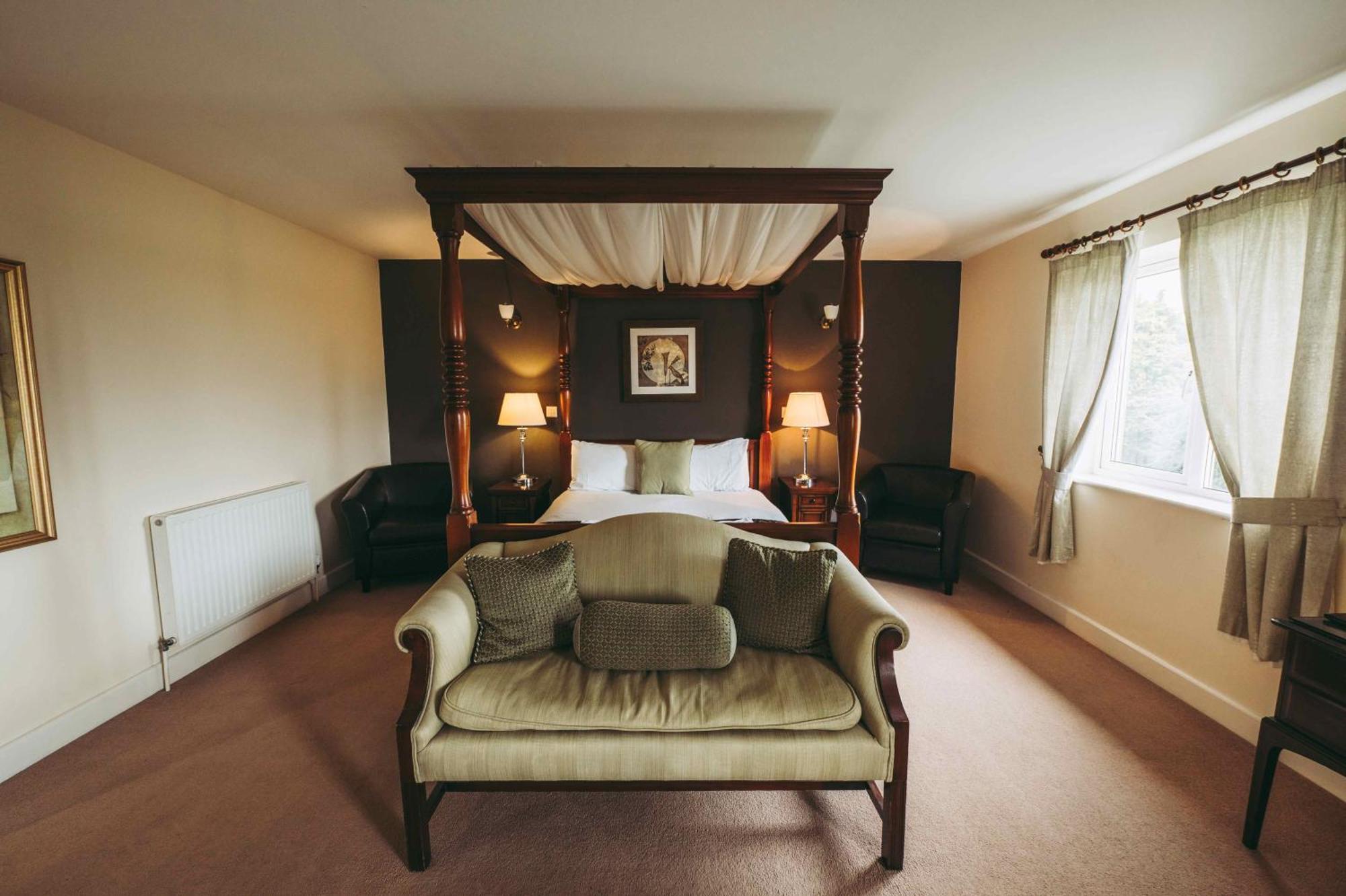 The Grange Brent Knoll Hotel 3*